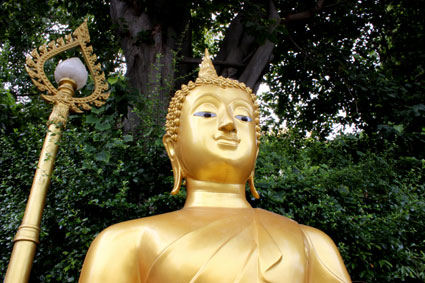 Inicio a la ascensión al Golden Mountain, en Bangkok.