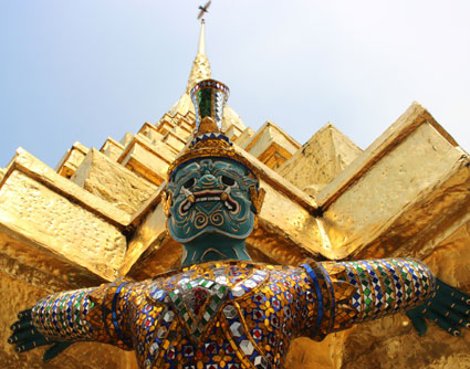 Yak, guerrero  gigante mitológico en Wat Phra Kaew, Bangkok